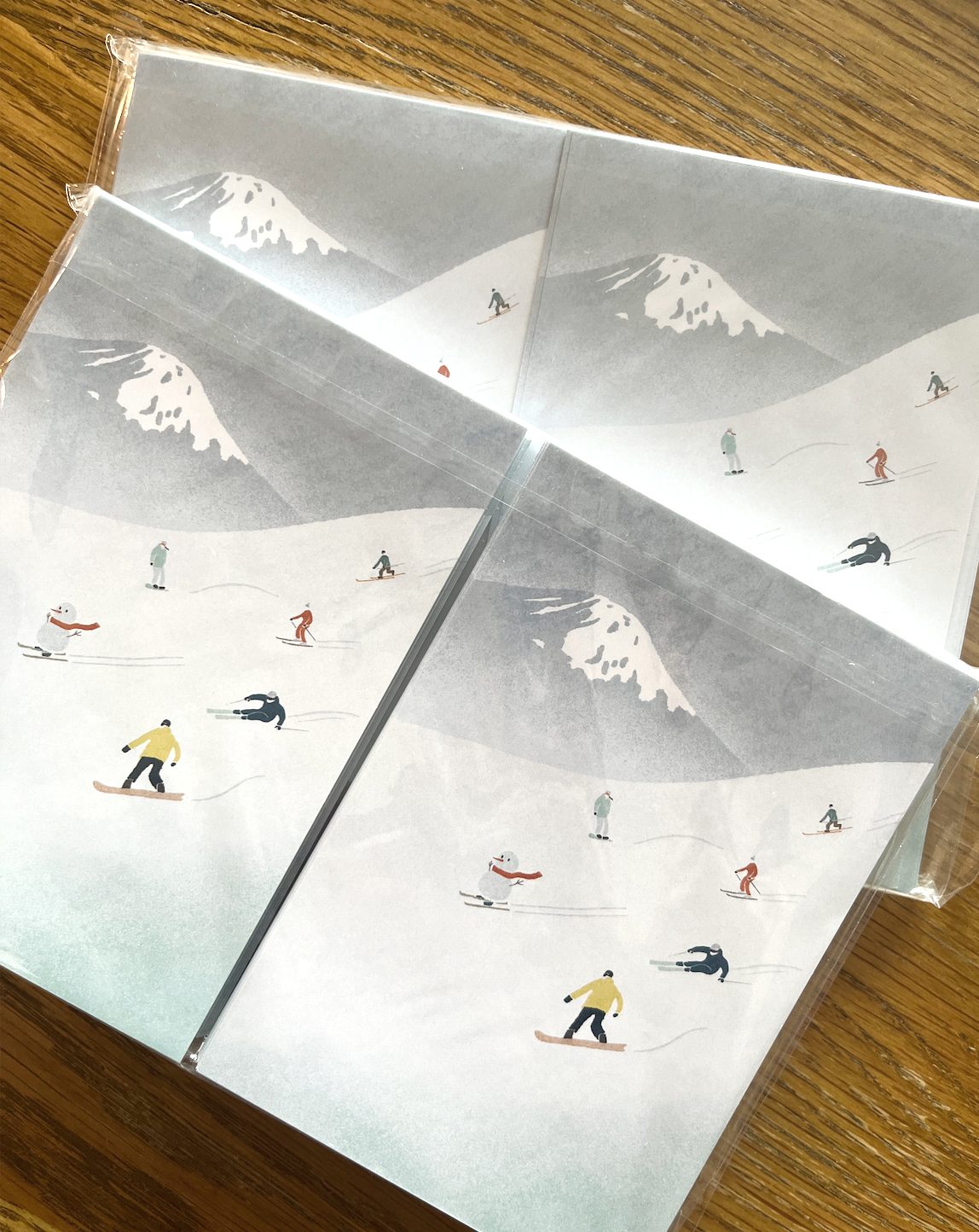 「Friends in Niseko」同款插畫明信