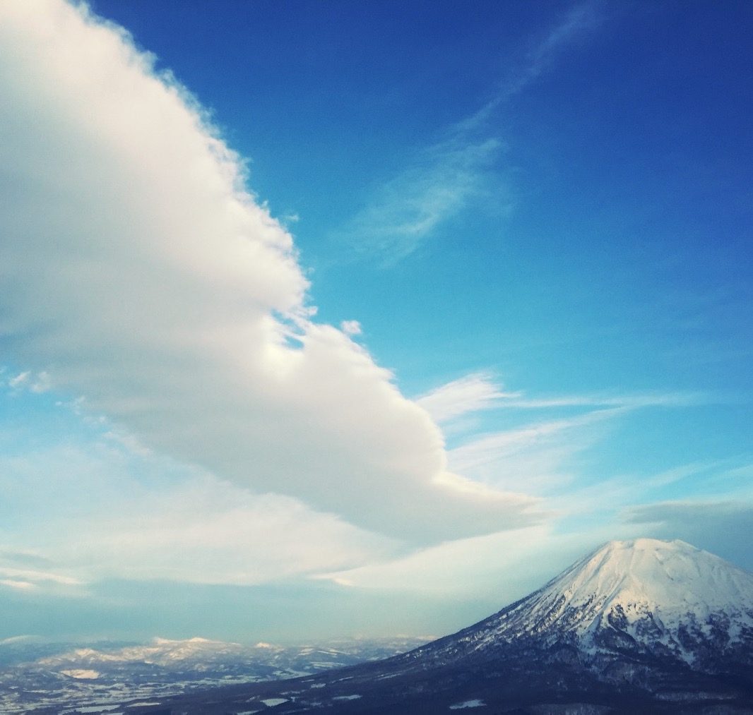 二世古 Niseko 羊蹄山粉雪雪景,雪浪滑雪學校的故事起點